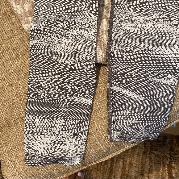 Lululemon Fast & Free 7/8 Tight II *Nulux 25" - Picture 8 of 10